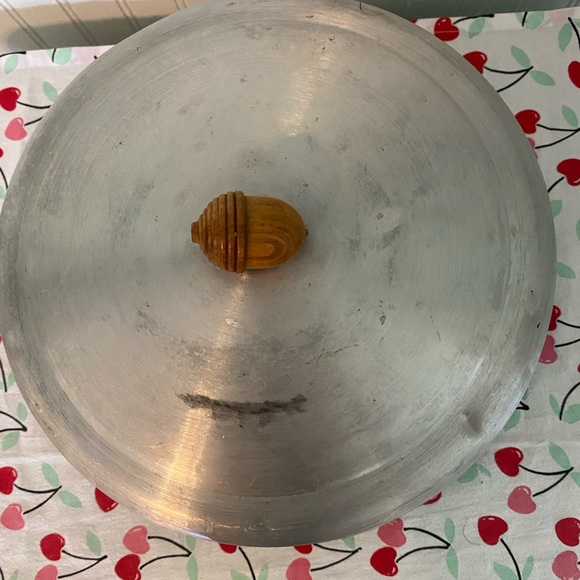 Vintage Aluminum Cake Carrier with Wooden Handle - Picture 2 of 5